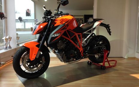 cheda tecnica KTM 1290 Super Duke R