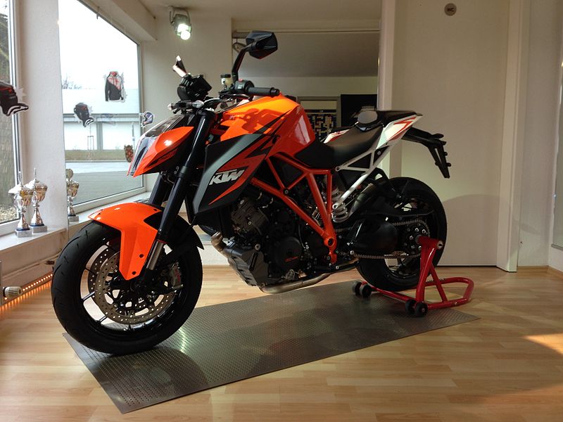 cheda tecnica KTM 1290 Super Duke R