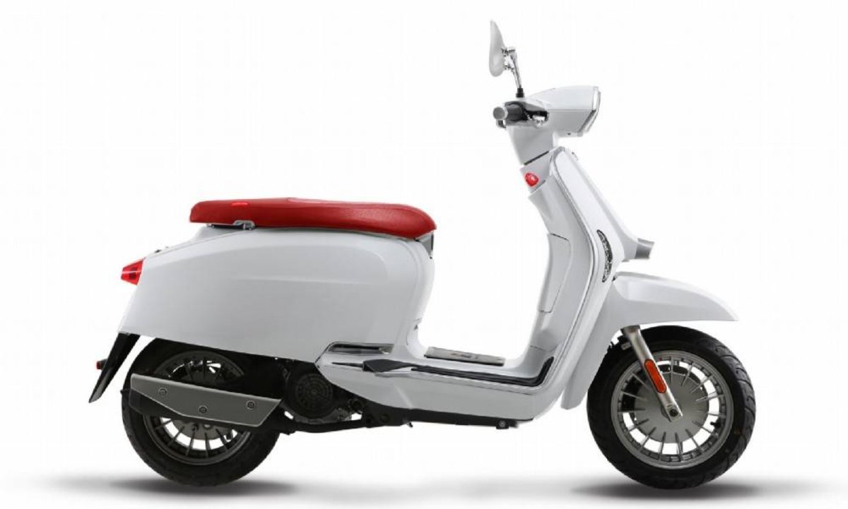 Lambretta Cambio Automatico  . Casa E Giardino Moda E Accessori Formazione E Libri Immagine E Suono Elettronica Immobili Giochi Motori Sport E Nautica Servizi Telefonia Animali Hobby E Tempo Libero Bambini Et.