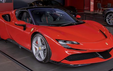 Scheda tecnica Ferrari SF90 Stradale