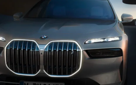 BMW i7